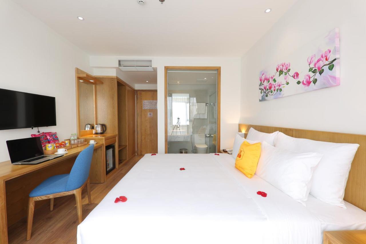 Cordial Beach Hotel Дананг Экстерьер фото