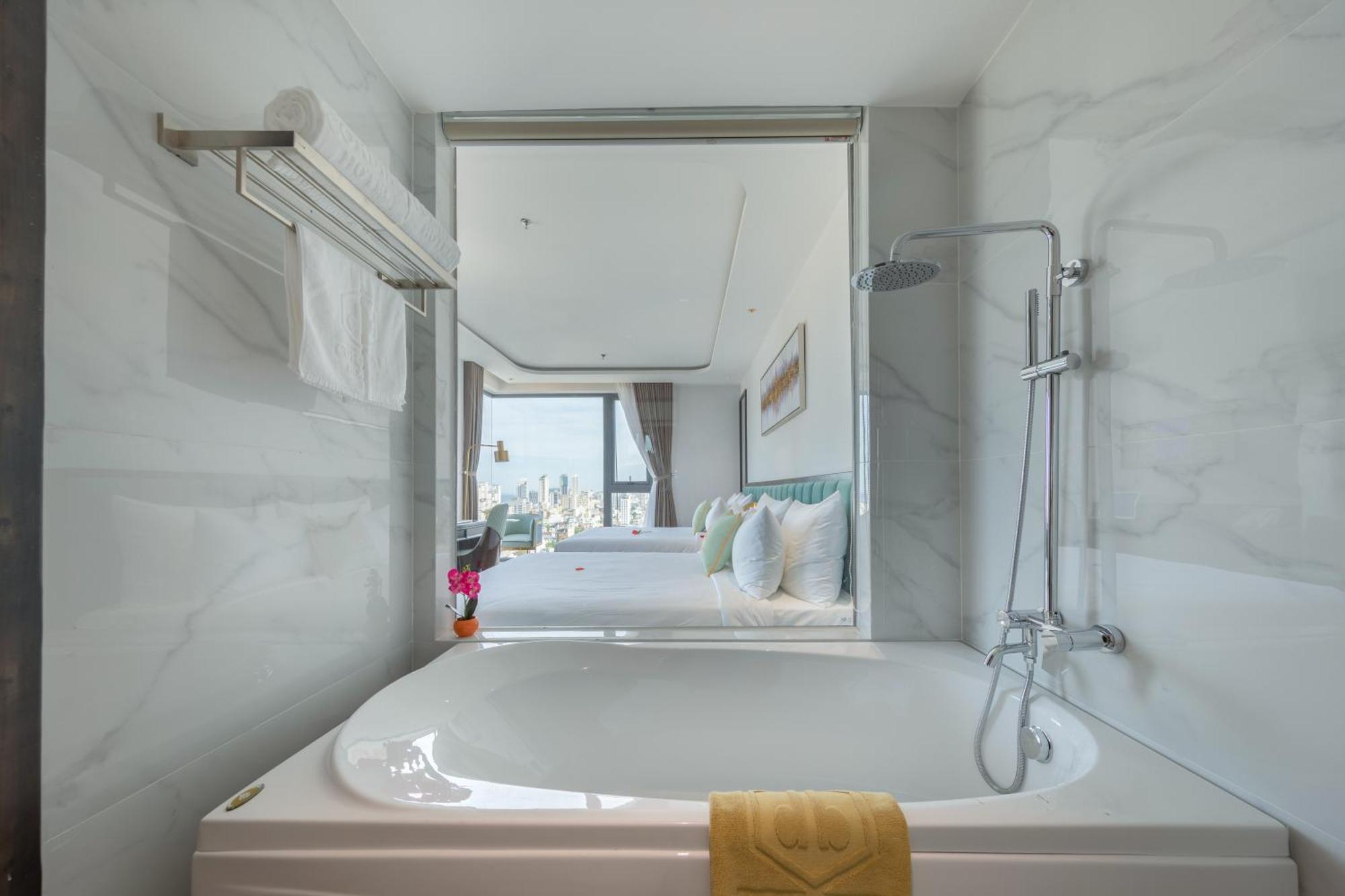Cordial Beach Hotel Дананг Экстерьер фото