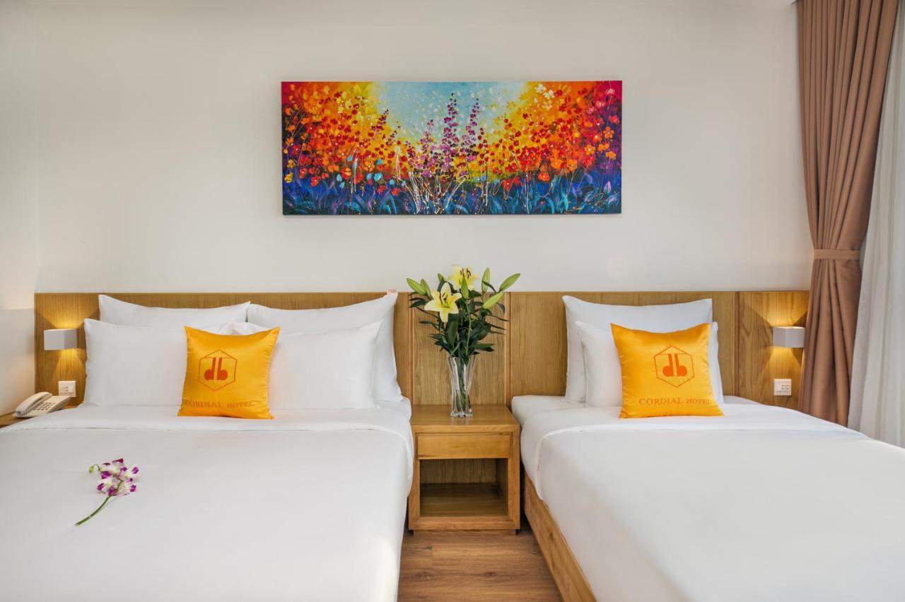 Cordial Beach Hotel Дананг Экстерьер фото
